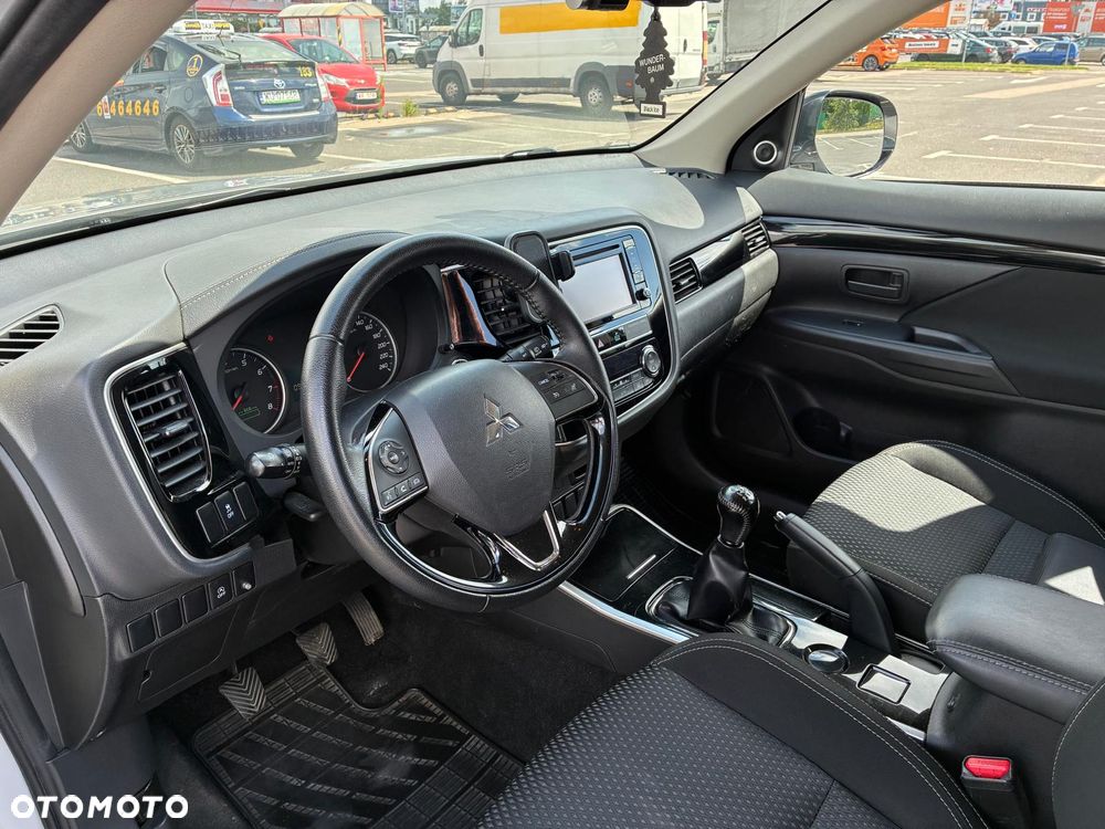 Mitsubishi Outlander 2.0 City Style 2WD - 7