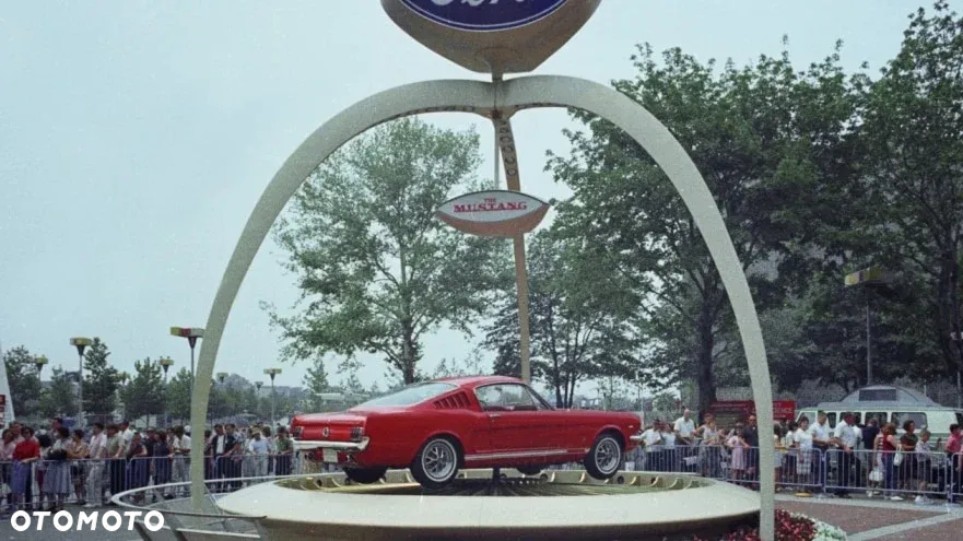 Ford Mustang - 9