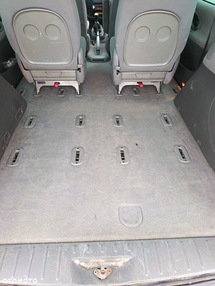 Volkswagen Sharan - 6