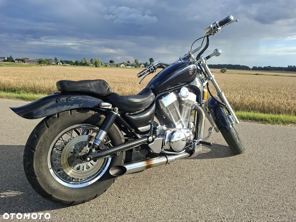 Suzuki Intruder - 7