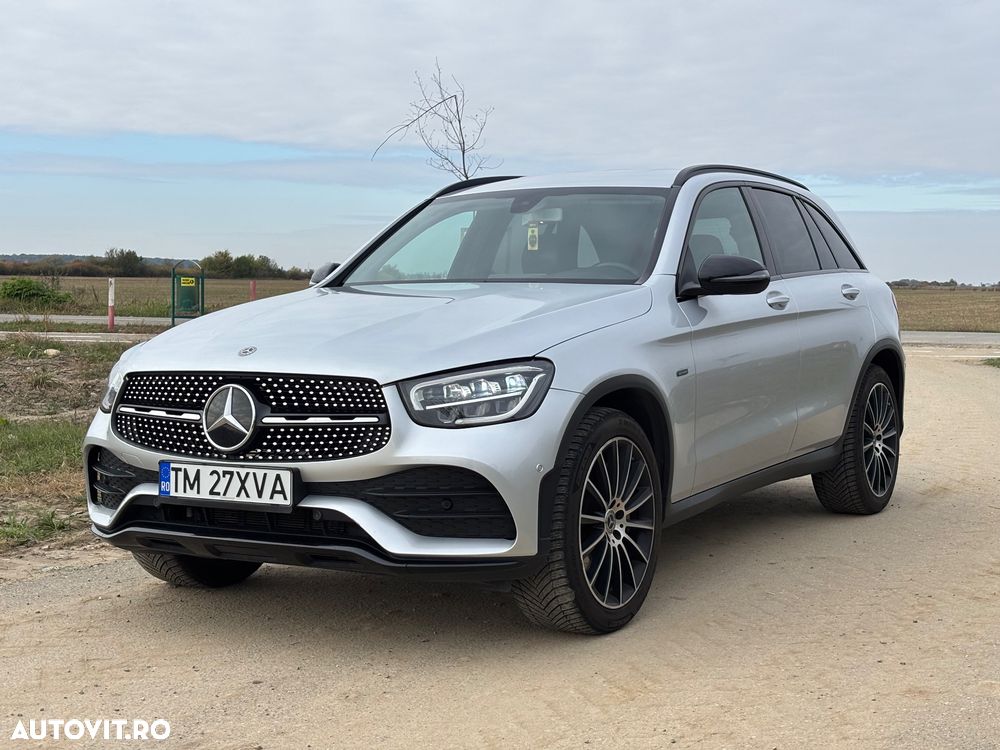 Mercedes-Benz GLC 300 e 4MATIC - 1