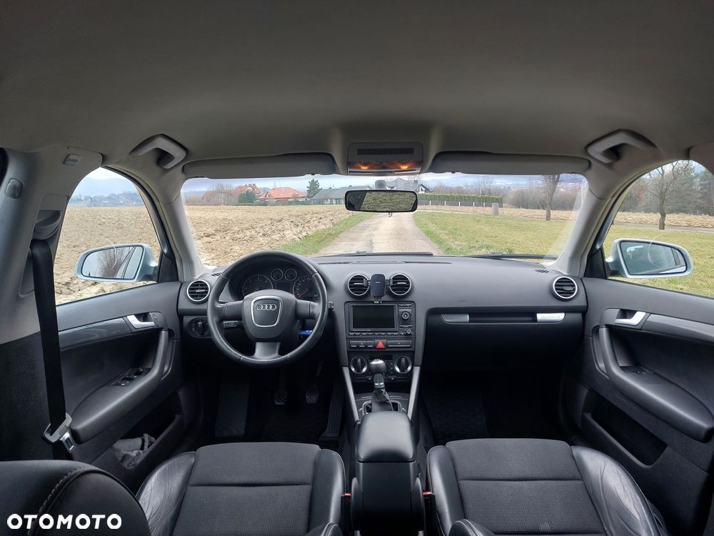 Audi A3 Sportback 2.0 TDI quattro Ambition - 9