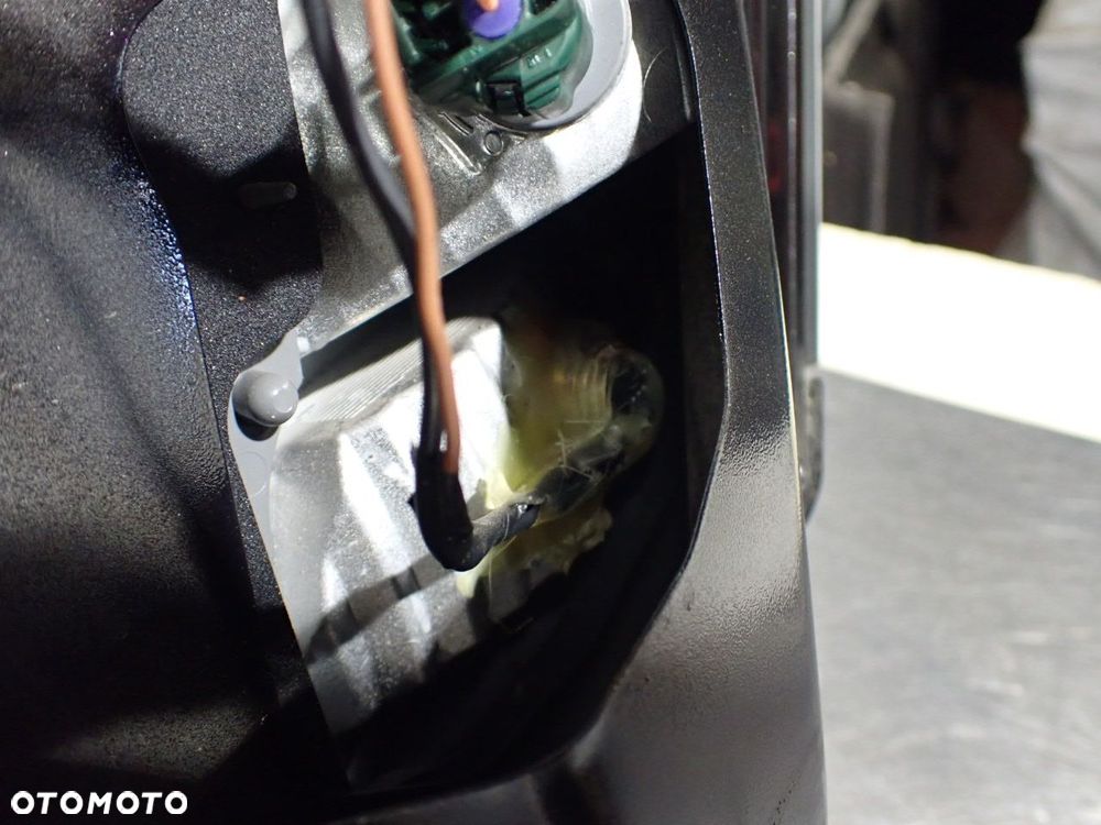 KLAPA TYŁ BAGAŻNIKA INFINITI M37X KOL: GAC - 29