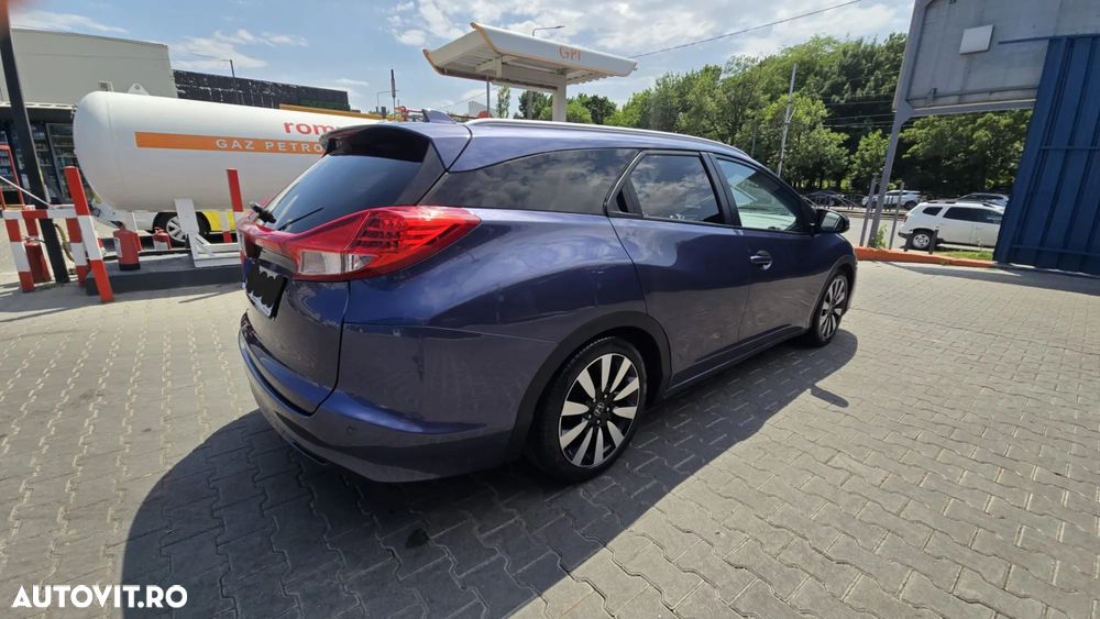 Honda Civic 1.8 i-VTEC MT Elegance Tech-Edition - 4