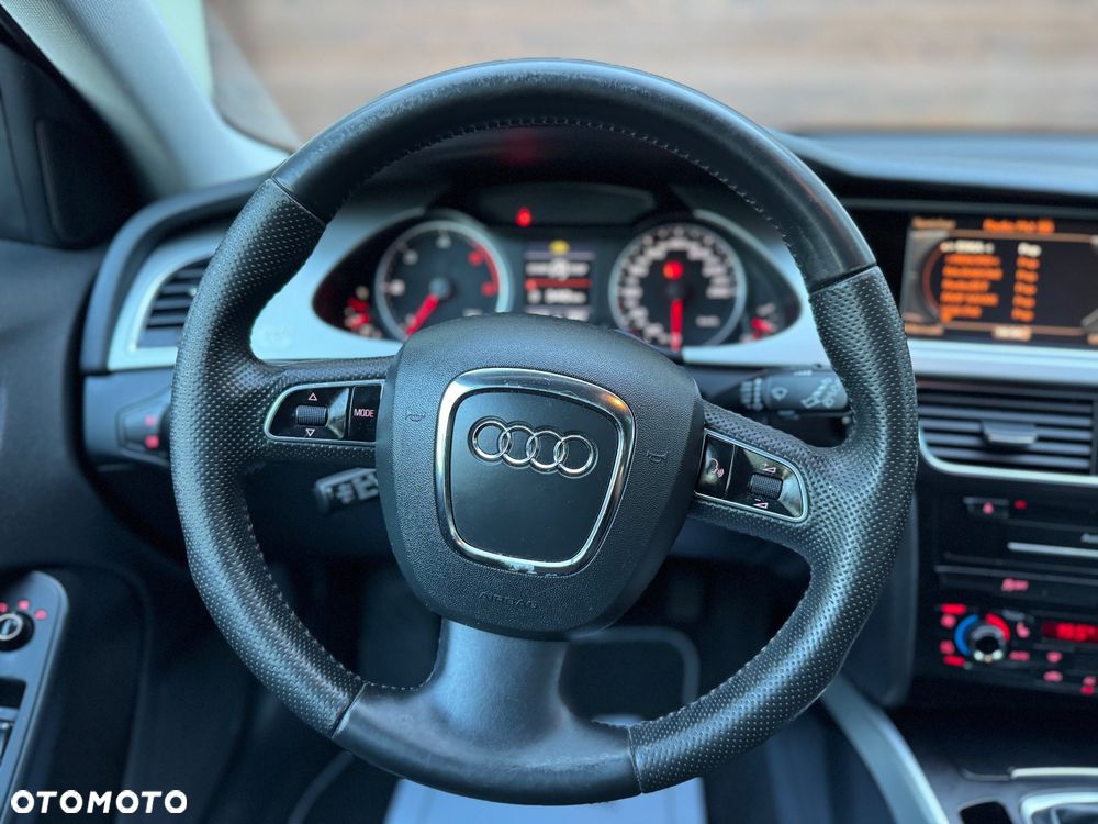 Audi A4 Avant 2.0 TDI - 31