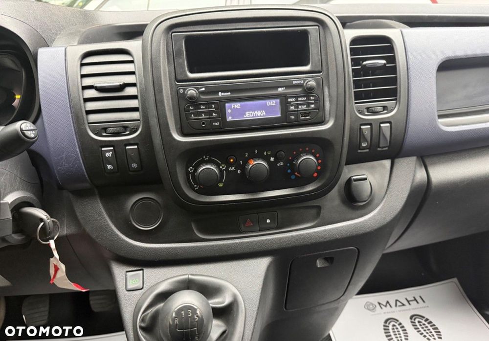 Opel Vivaro - 21