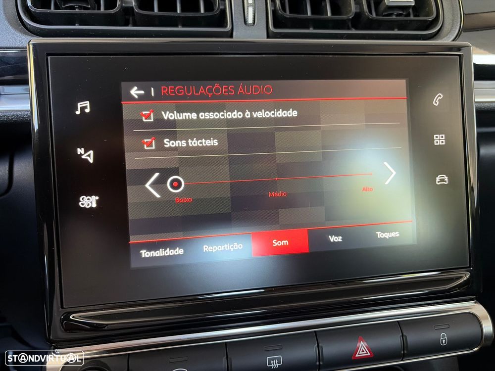 Citroën C3 1.2 PureTech Shine - 26