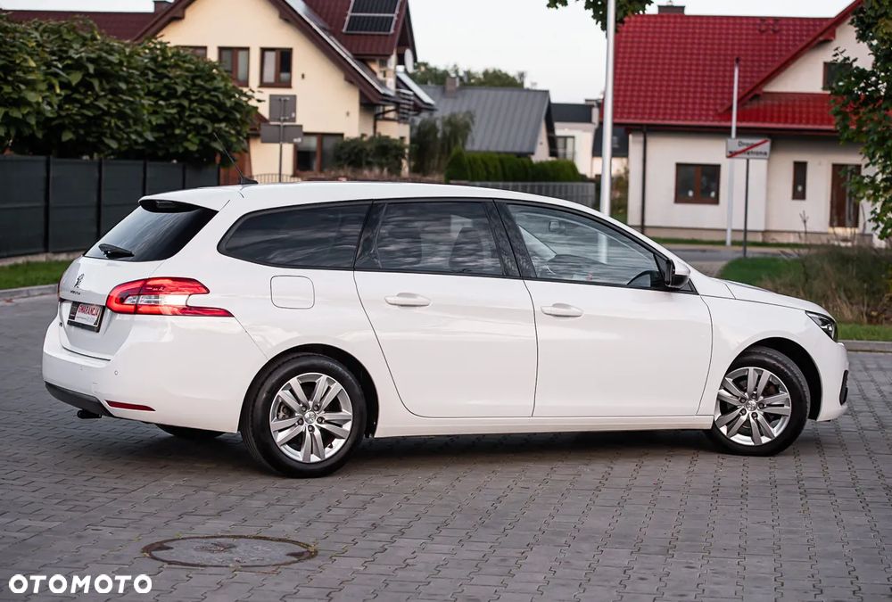 Peugeot 308 1.5 BlueHDi Allure Pack S&S - 15