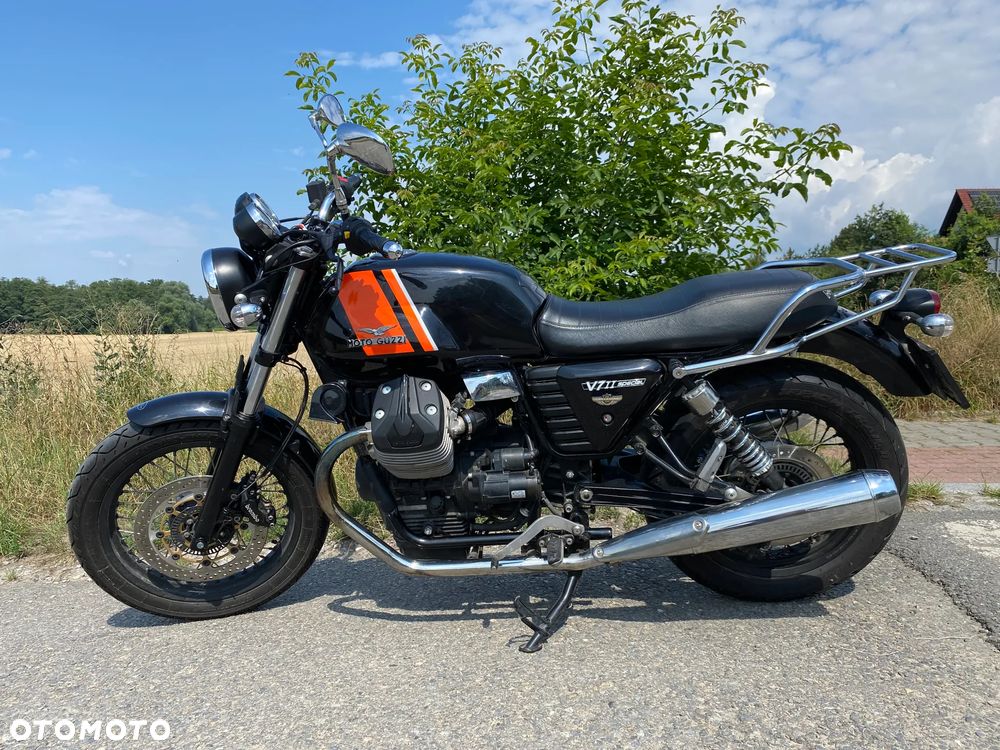 Moto Guzzi V7 - 1