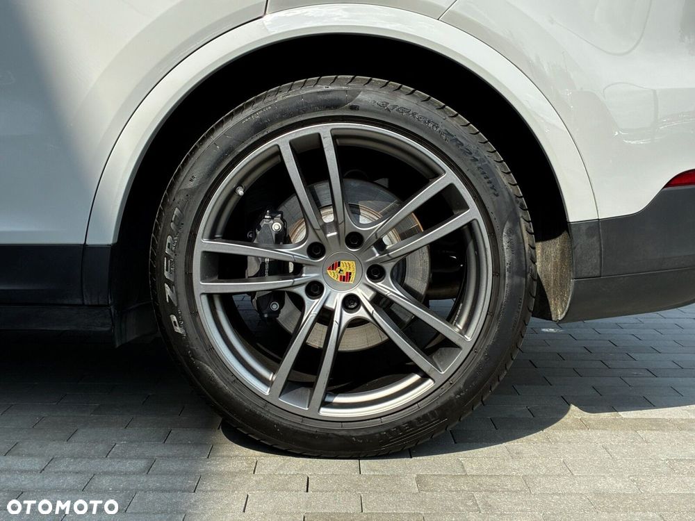 Porsche Cayenne - 11