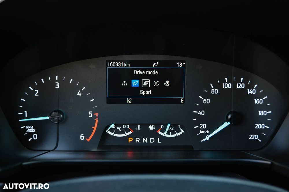 Ford Kuga 1.5 EcoBlue A8 FWD Titanium - 23