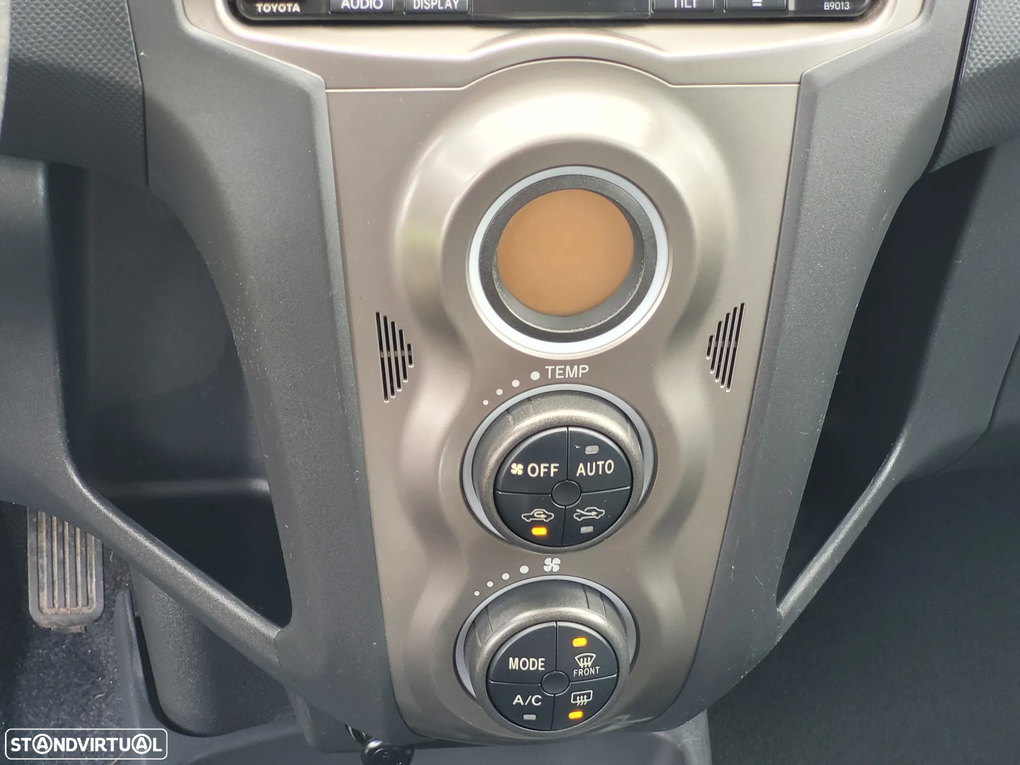 Toyota Yaris 1.4 D-4D Comfort+Navi - 20