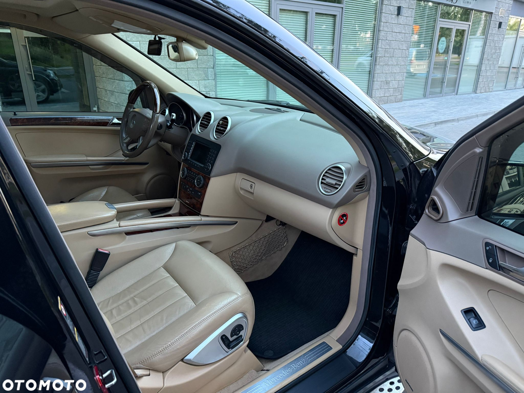 Mercedes-Benz ML 500 4-Matic - 21