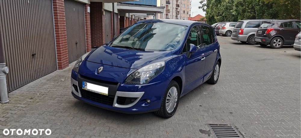 Renault Scenic 2.0 16V Privilege CVT - 37