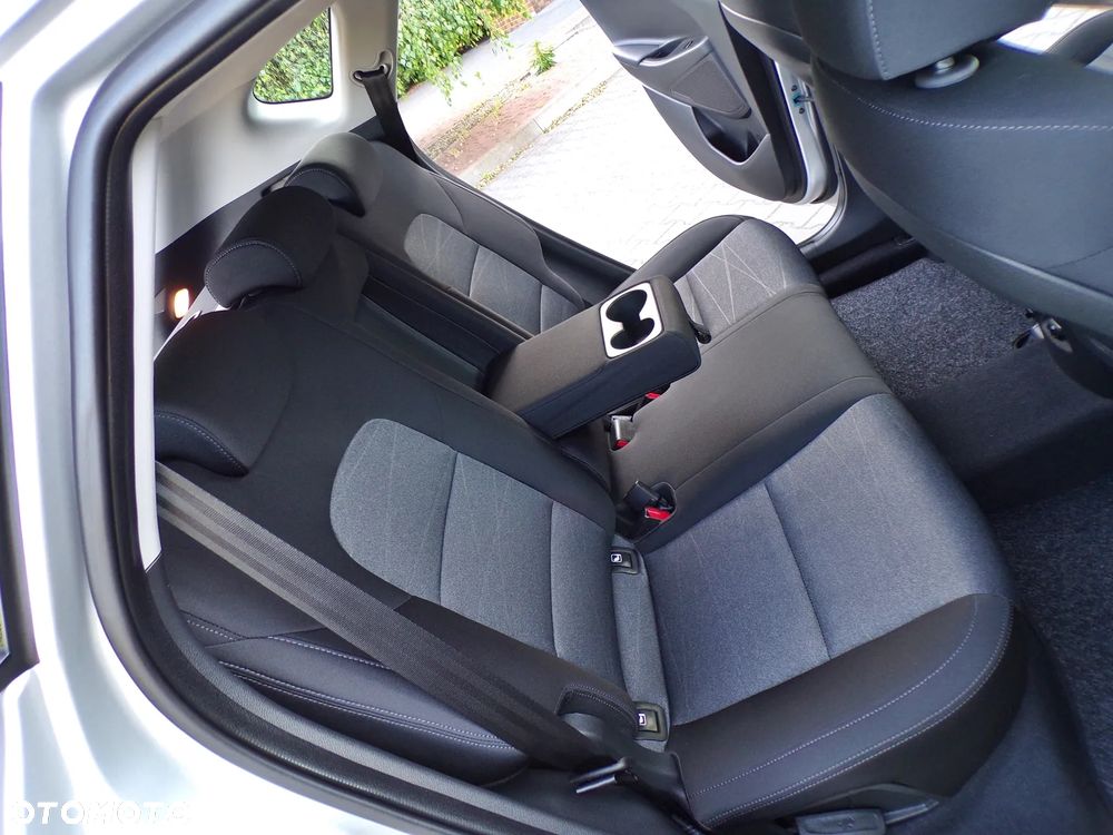 Hyundai Tucson 1.6 CRDi 48V-Hybrid 2WD DCT Select - 32