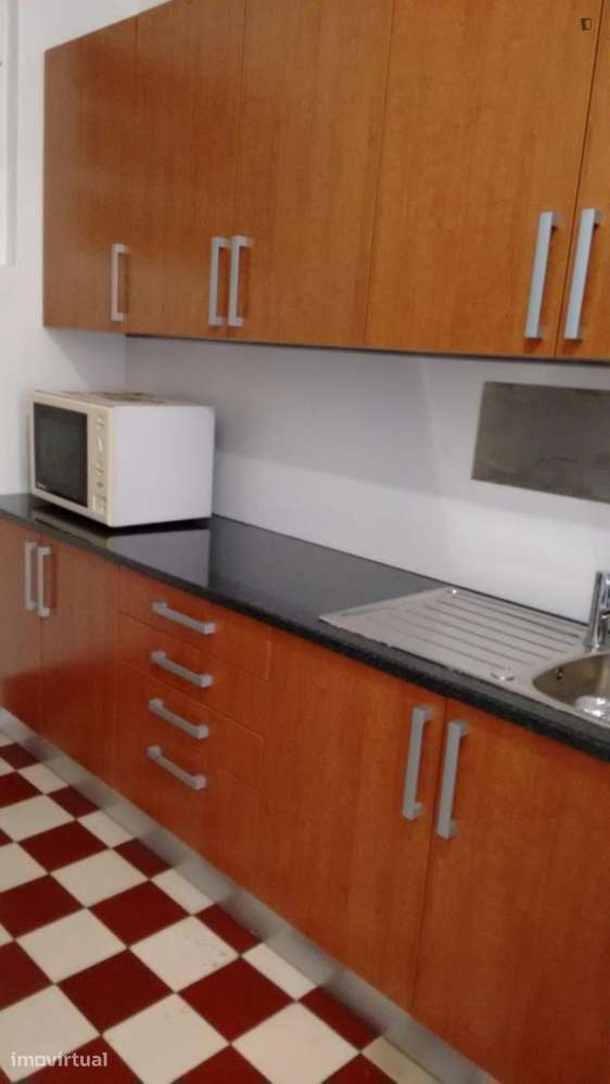 Quarto - localizado em Alameda Lisbon - Grande imagem: 5/15