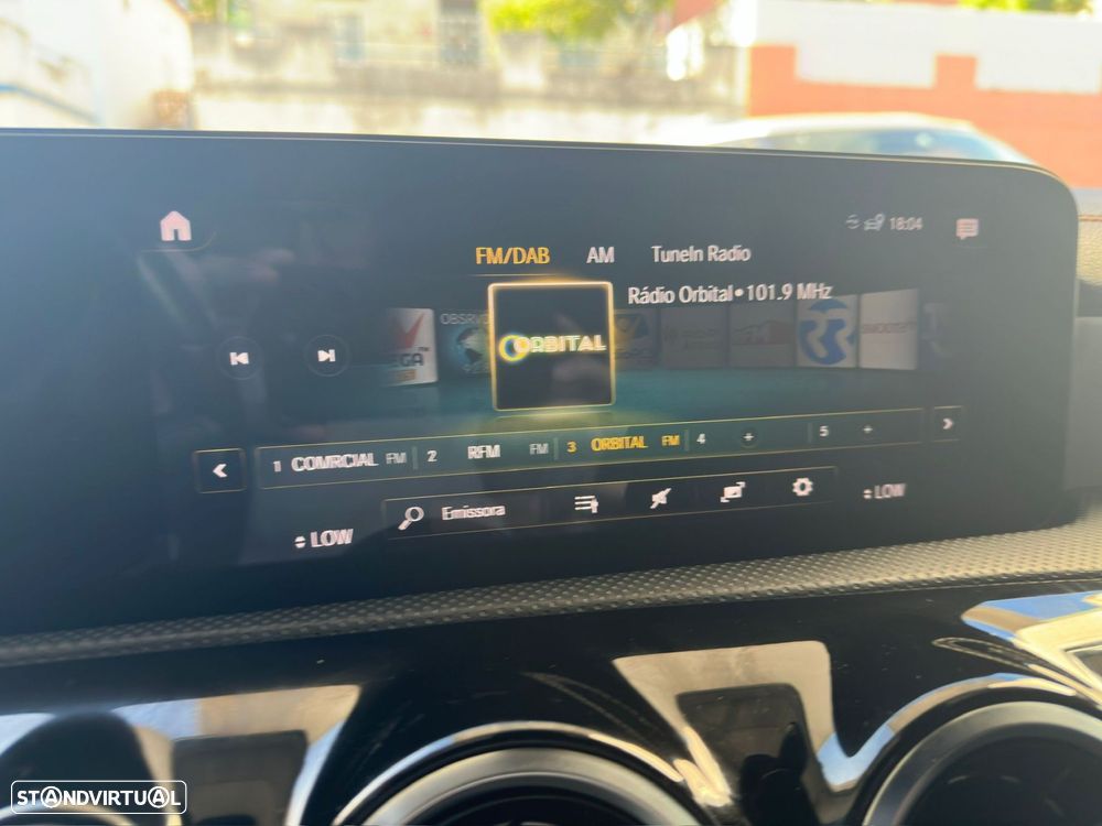 Mercedes-Benz CLA 220 d Shooting Brake AMG Line Aut. - 18