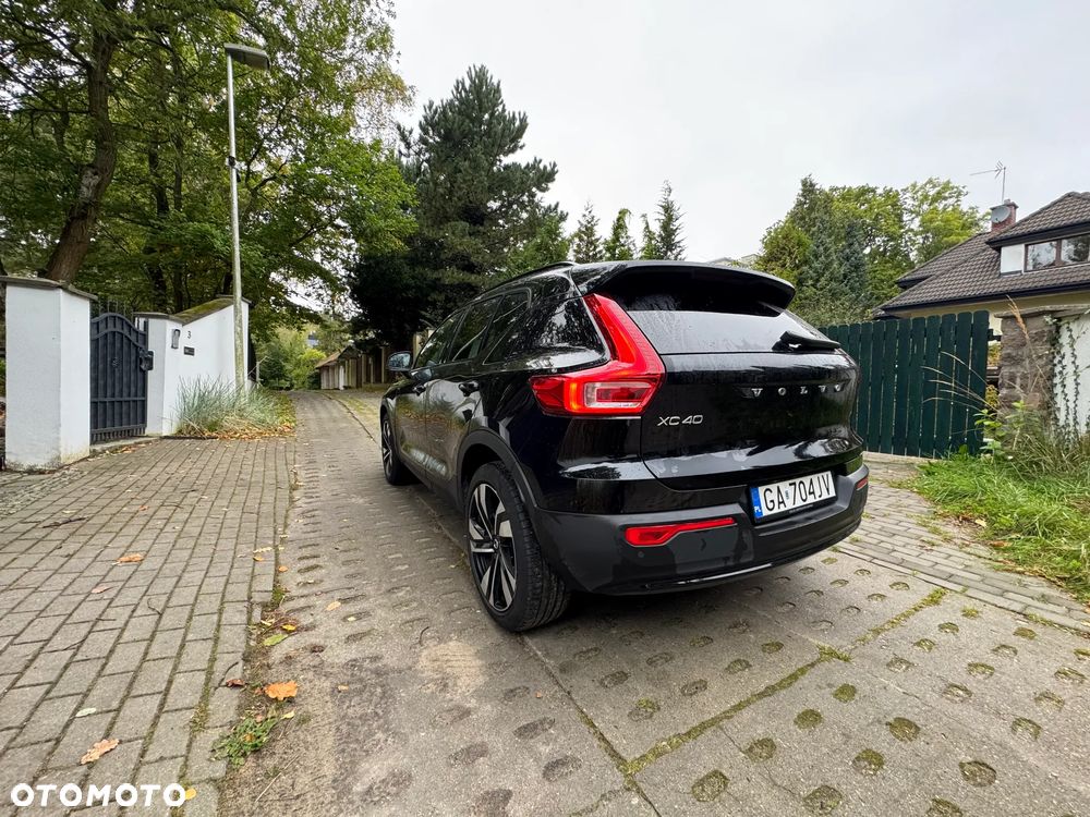 Volvo XC 40 B4 Ultimate Dark - 9