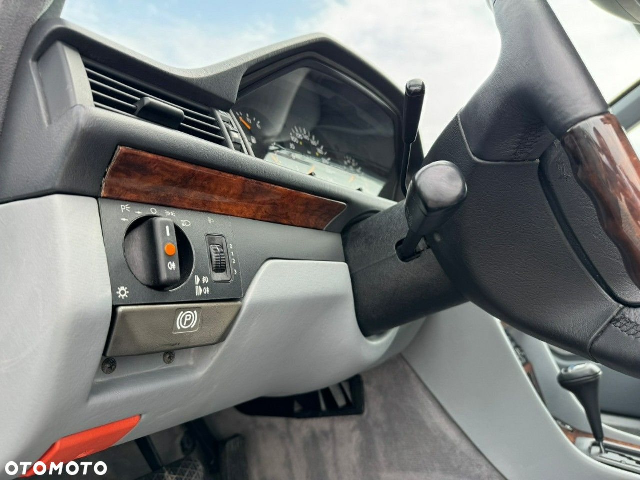 Mercedes-Benz W124 (1984-1993) - 11