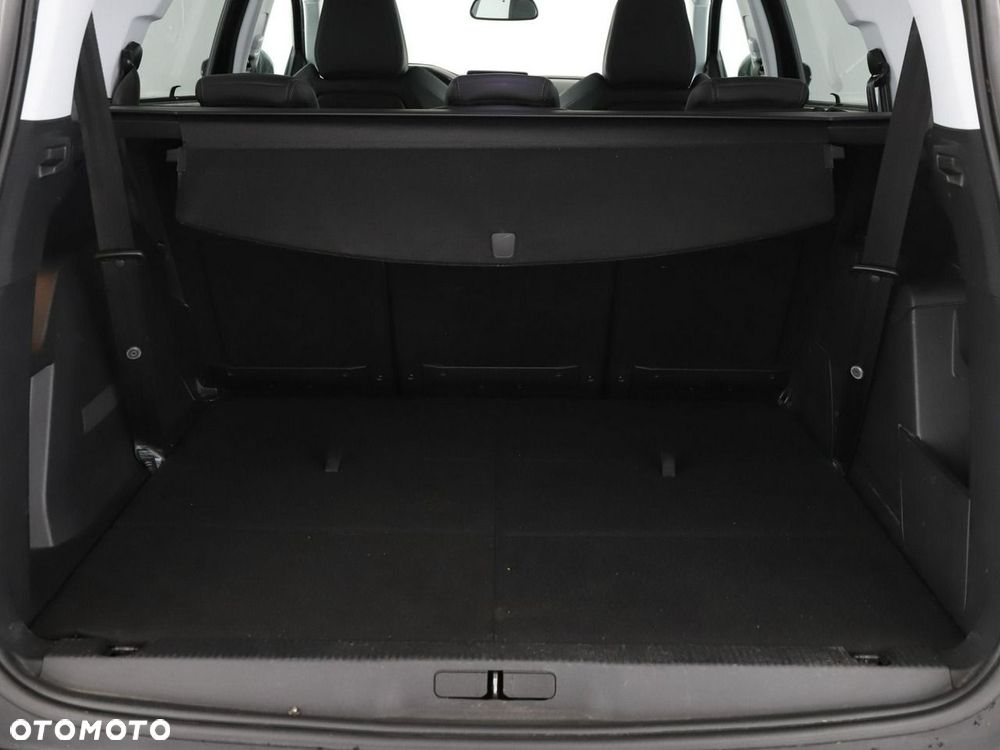 Peugeot 5008 2.0 BlueHDi Allure S&S EAT8 - 21