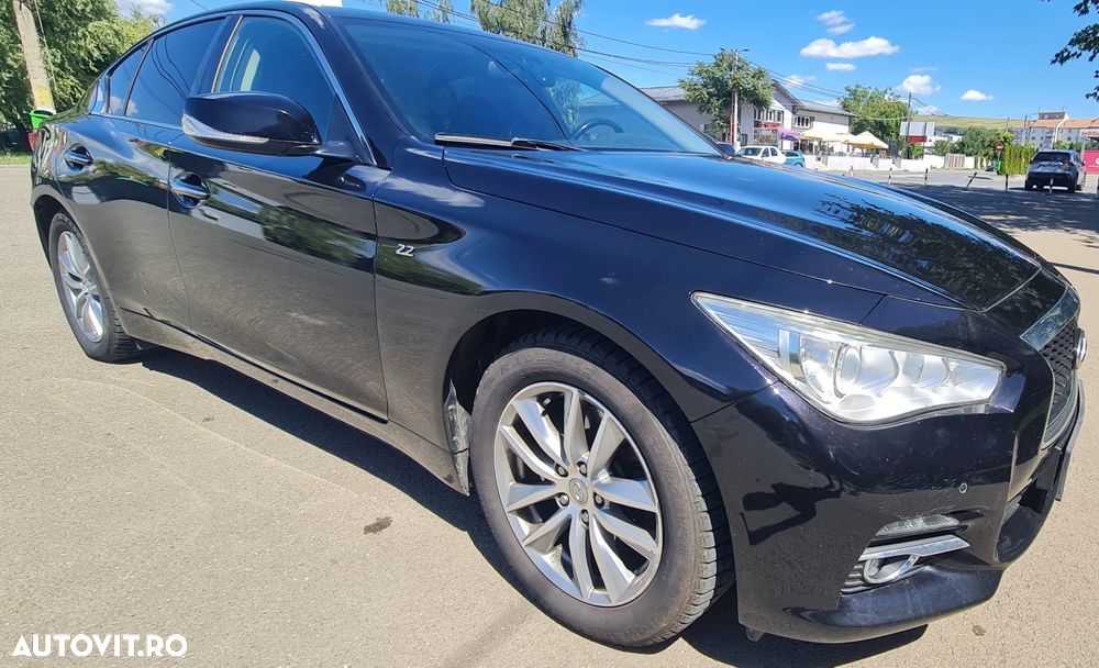 Infiniti Q50 - 2