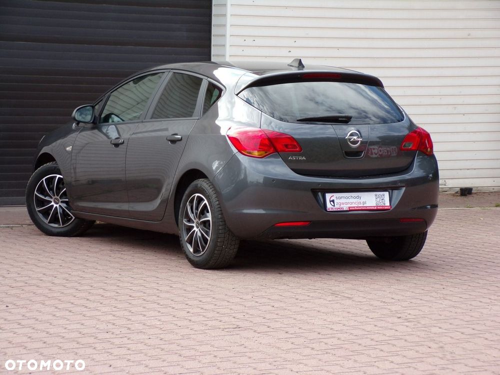 Opel Astra - 13