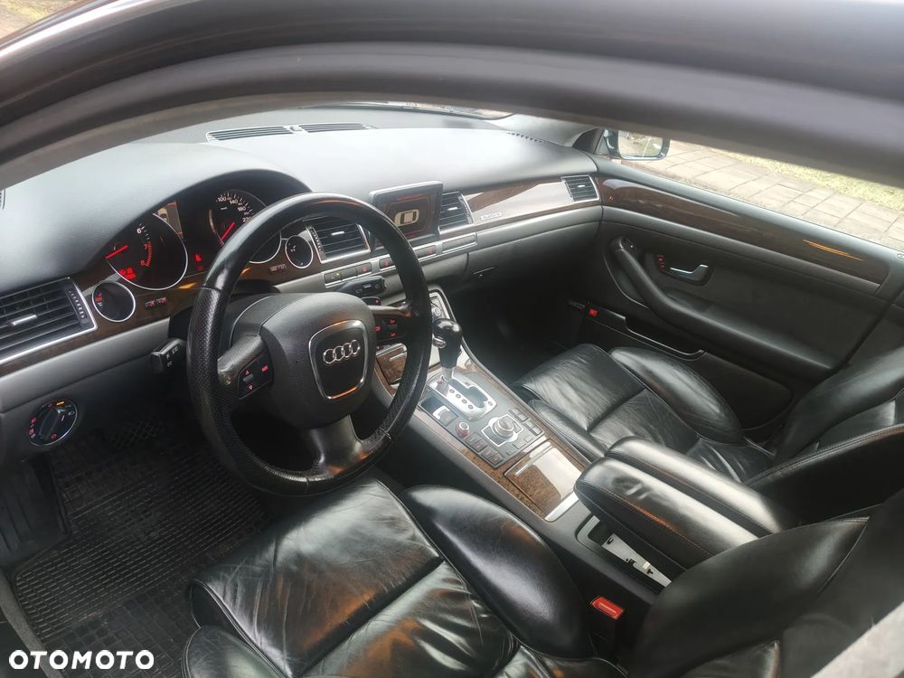 Audi A8 - 26