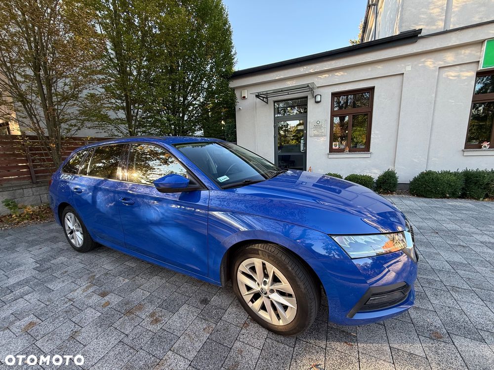 Skoda Octavia 2021 photo 3