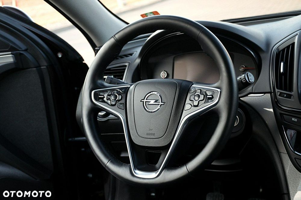 Opel Insignia - 22