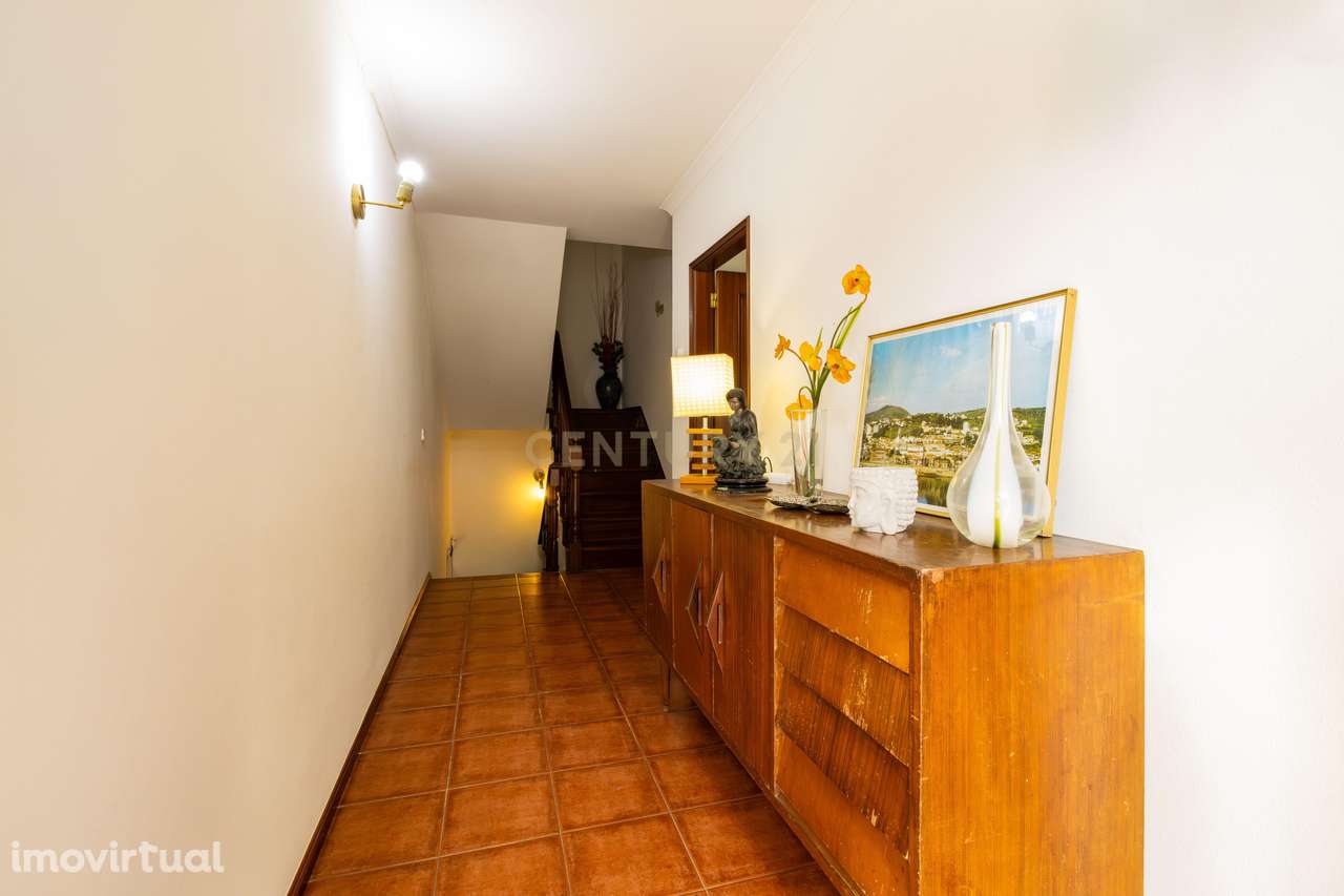 Excelente Moradia T4 - Grande imagem: 2/33