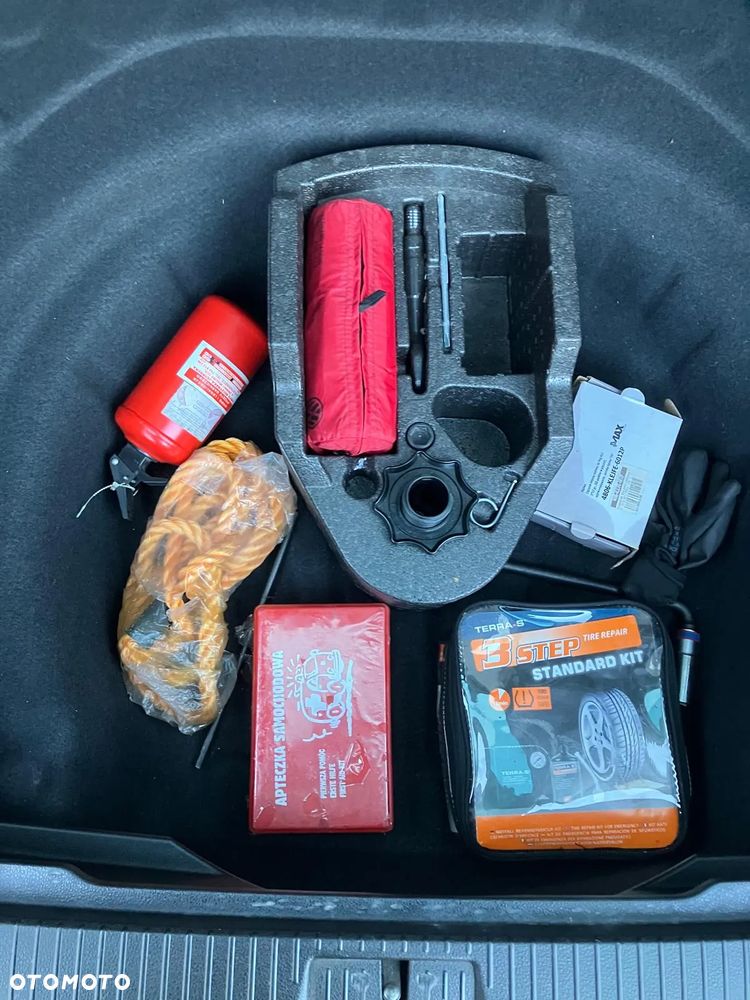 Volkswagen Passat - 36