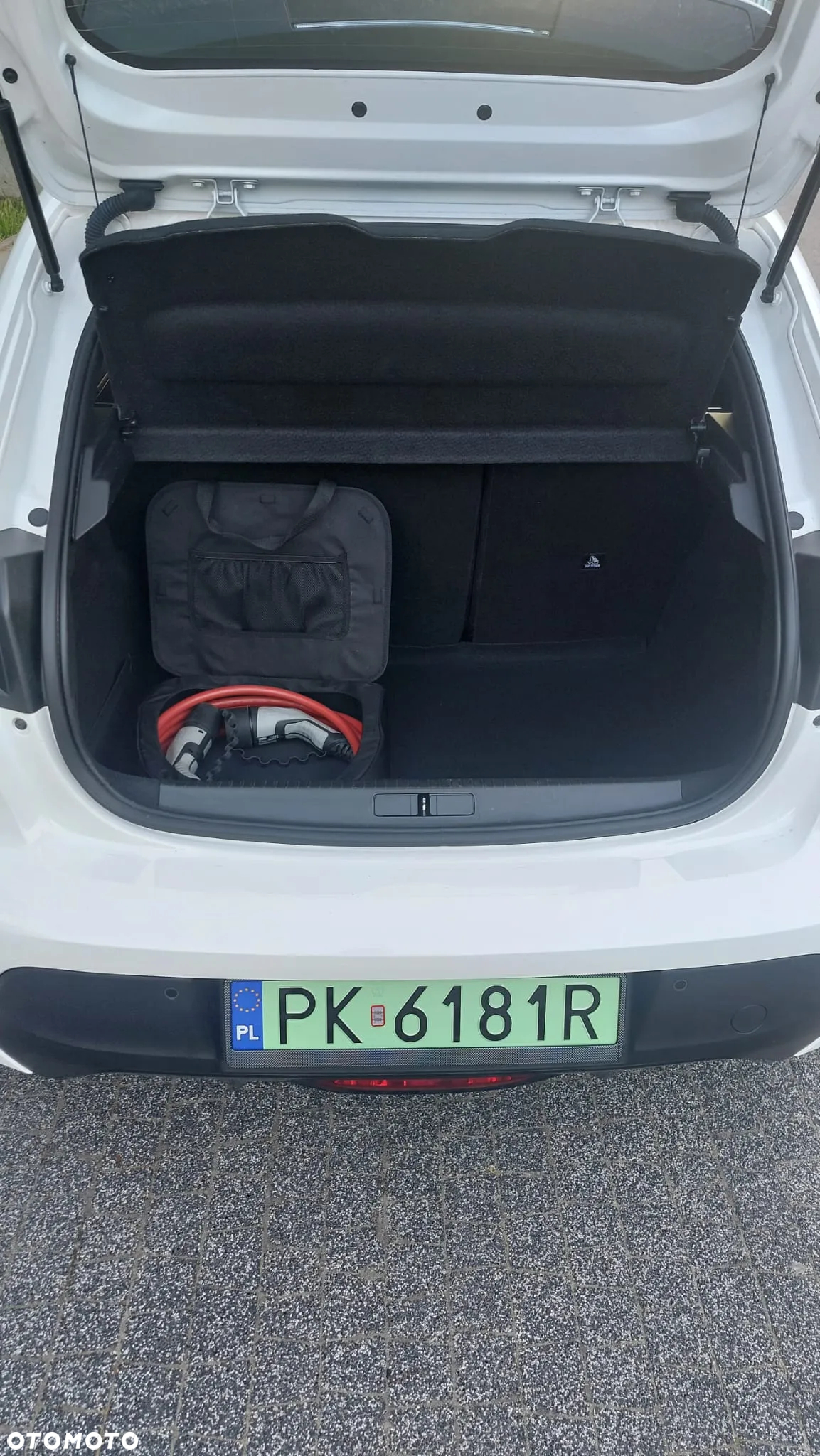 Peugeot 208 e-208 Active - 8