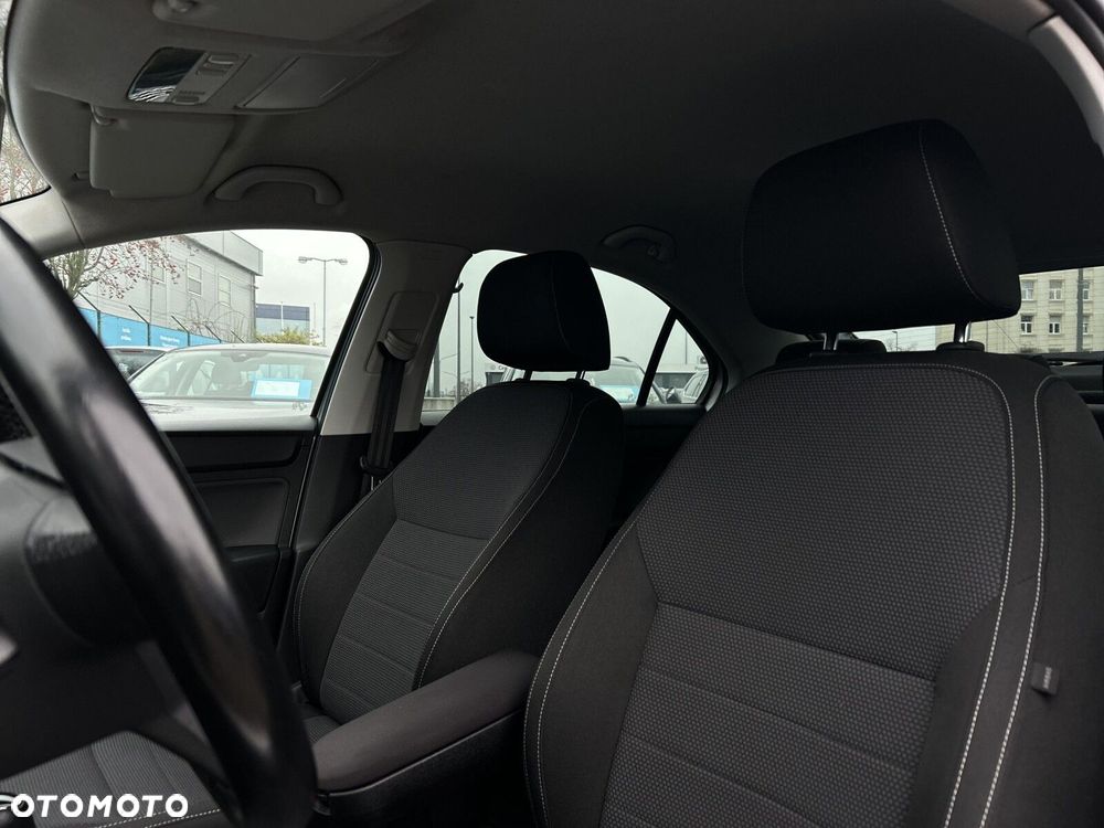 Skoda RAPID Spb 1.4 TSI Elegance Max DSG - 13