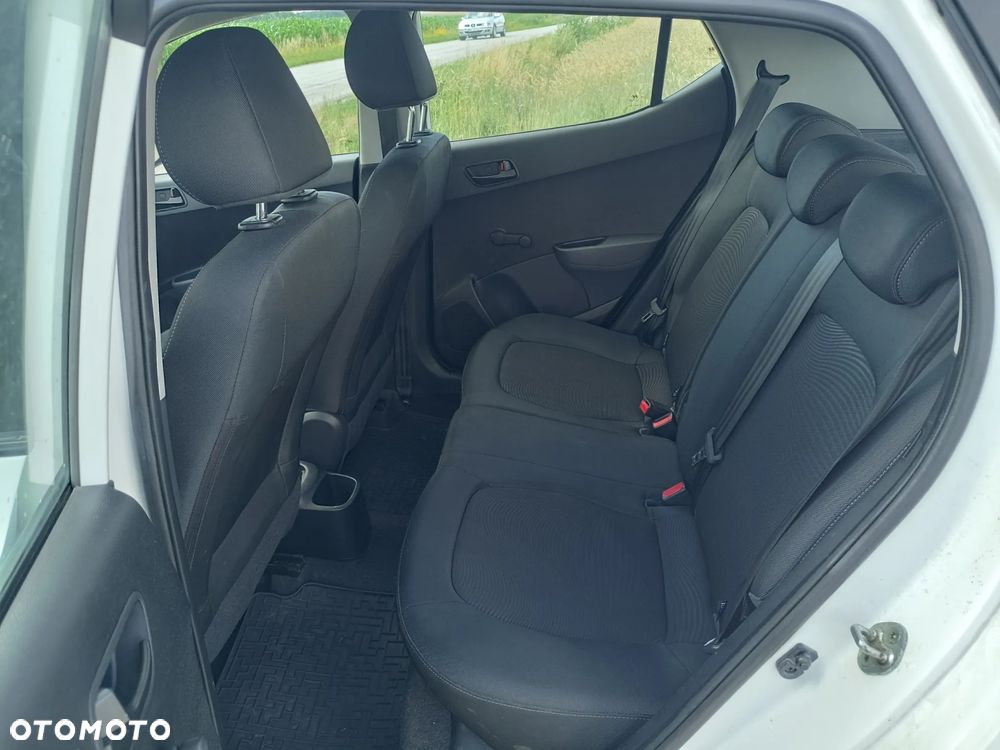 Hyundai i10 1.0 GO - 12