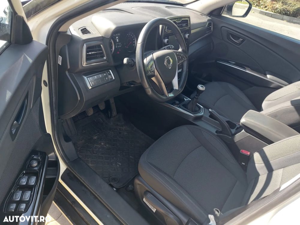 SsangYong Tivoli Grand 1.5 T-GDI STYLE - 9