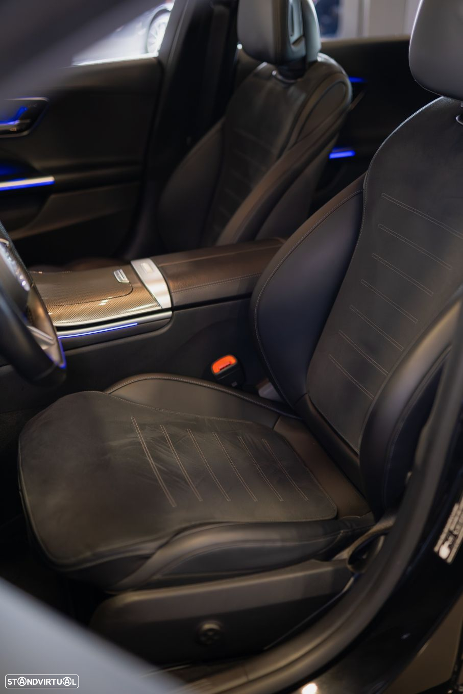 Mercedes-Benz C 300 e AMG Line - 26