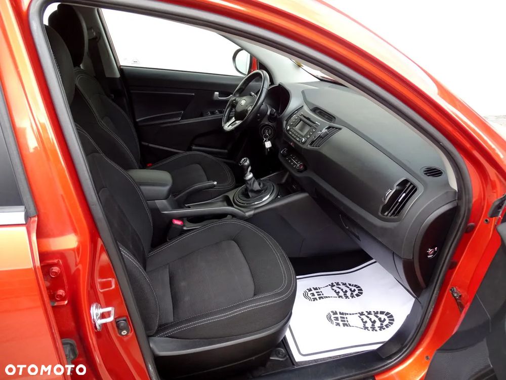 Kia Sportage 1.7 CRDI 2WD Attract - 12