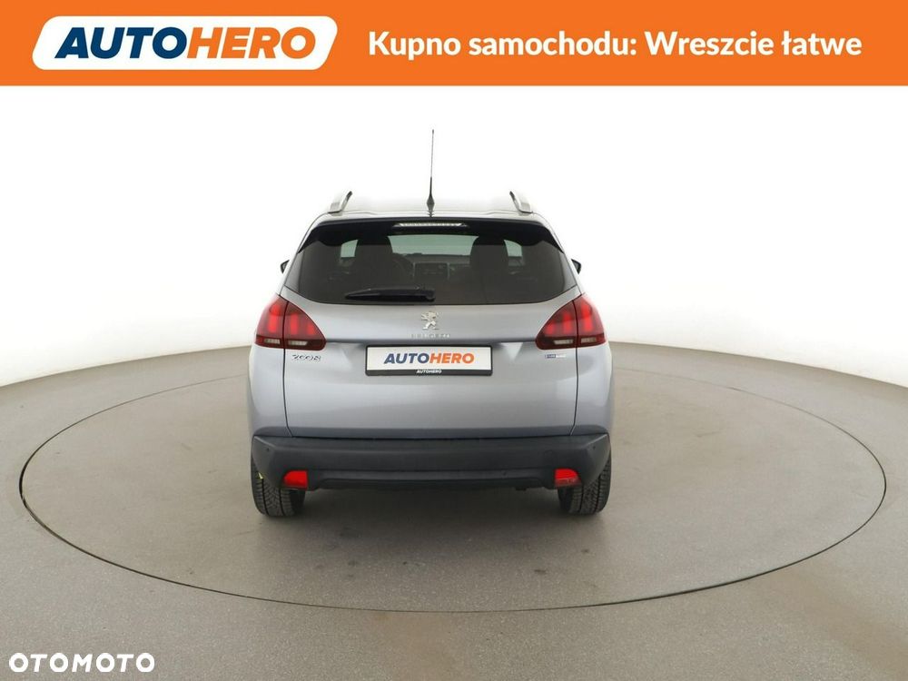 Peugeot 2008 1.2 Pure Tech Style S&S - 7