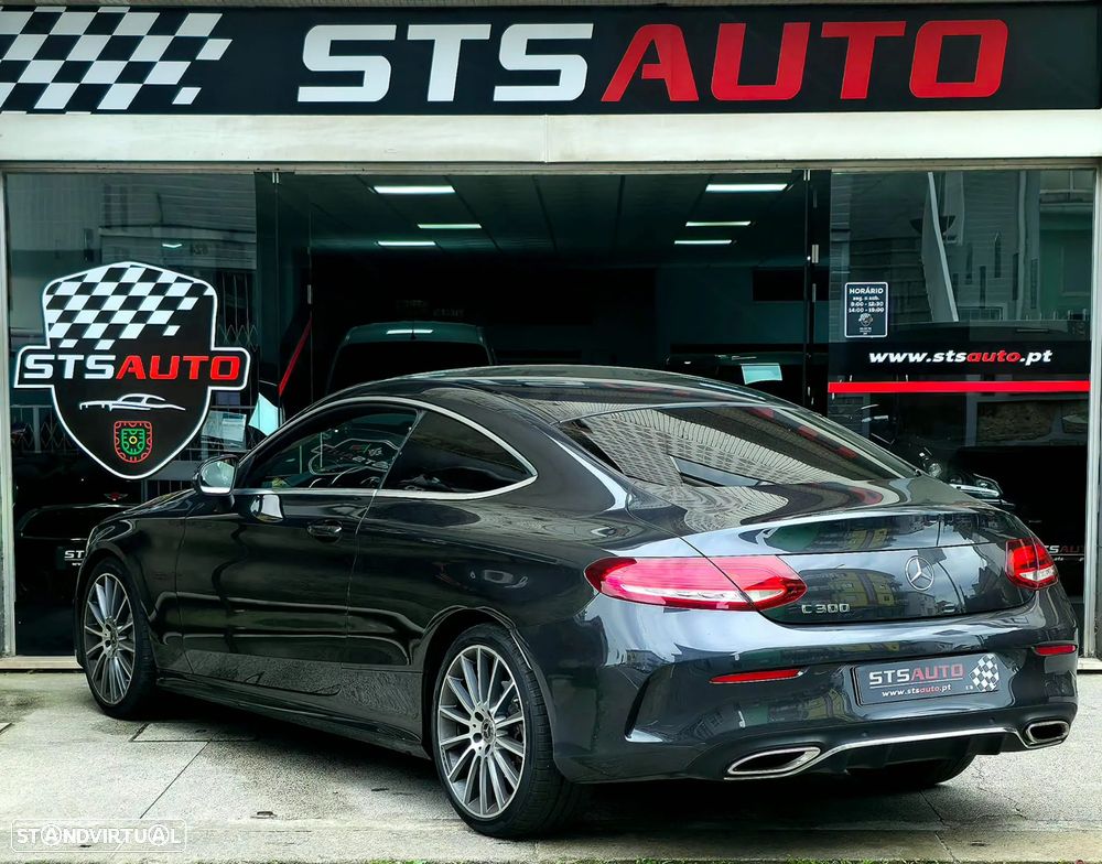 Mercedes-Benz C 300 AMG Line - 15