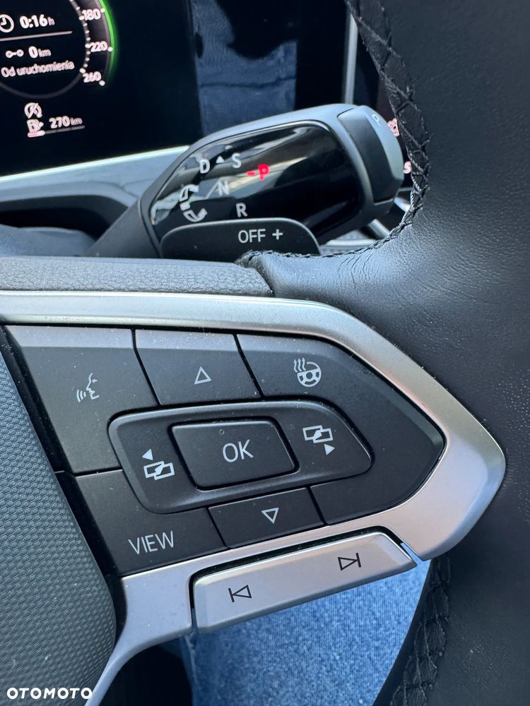 Volkswagen Passat - 23