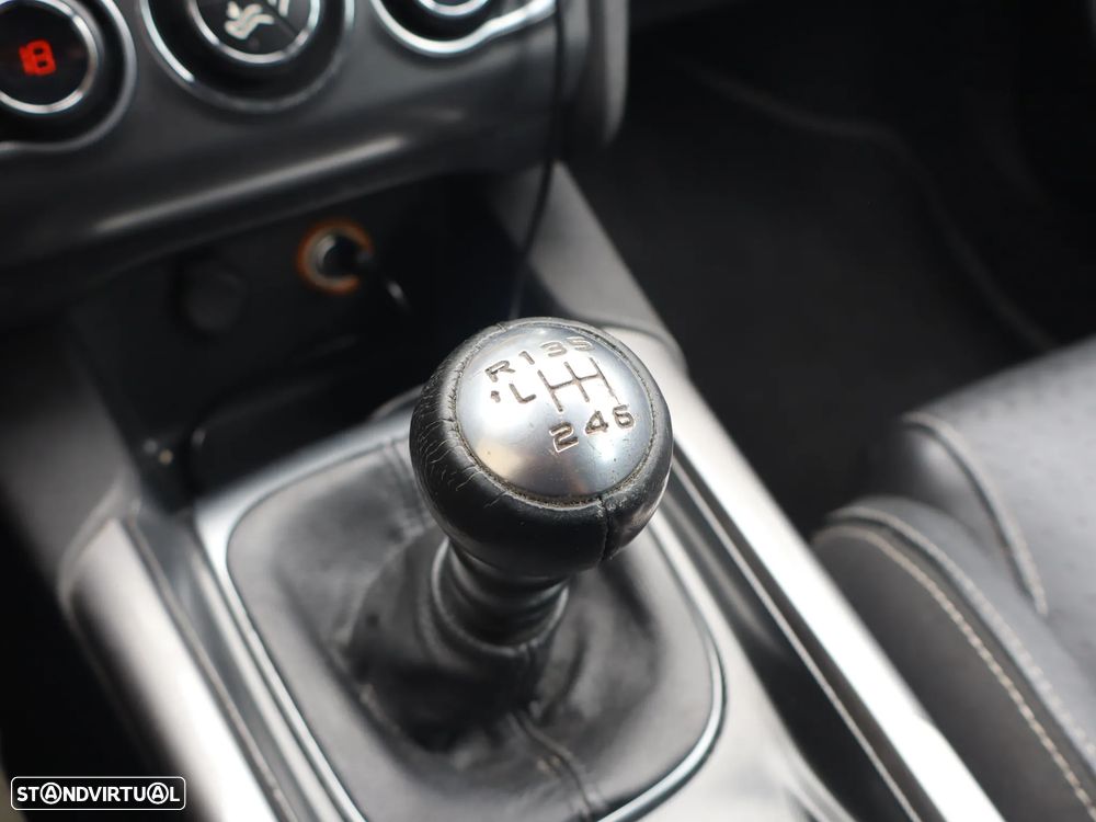 Citroën C4 1.6 HDi Exclusive - 24