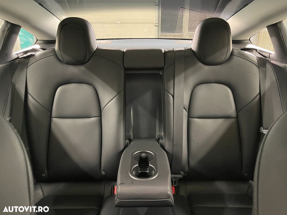 Tesla Model 3 Langstreckenbatterie Allradantrieb Dual Motor - 12