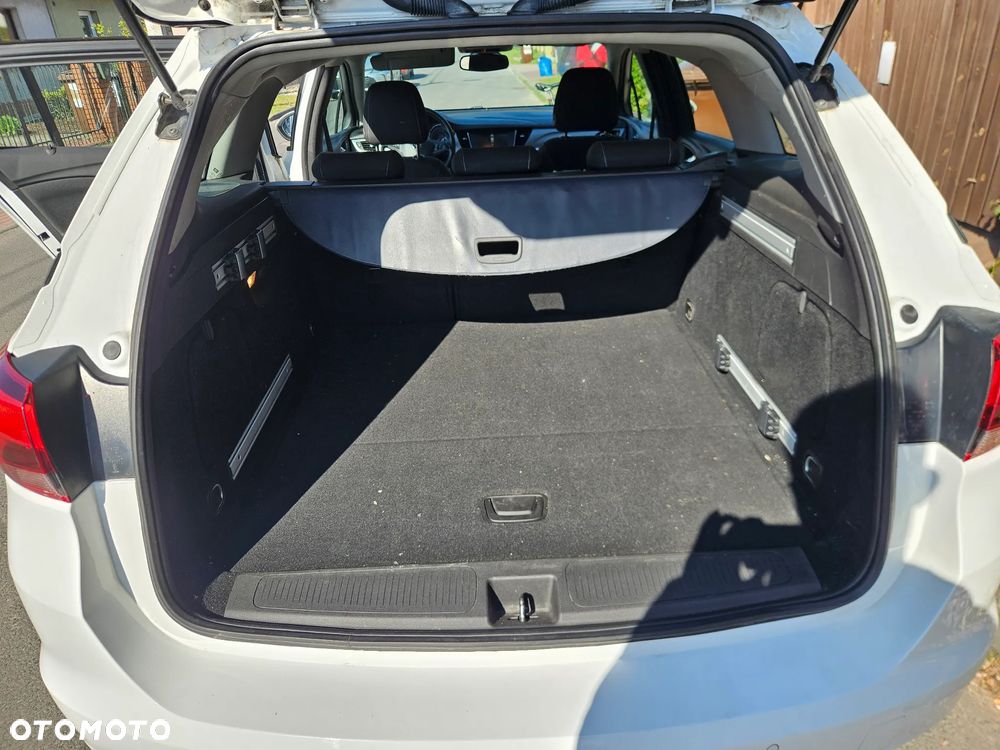 Opel Astra 1.4 T Enjoy - 17