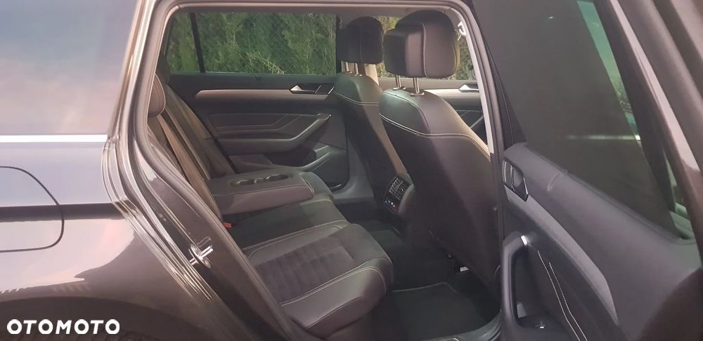 Volkswagen Passat - 26
