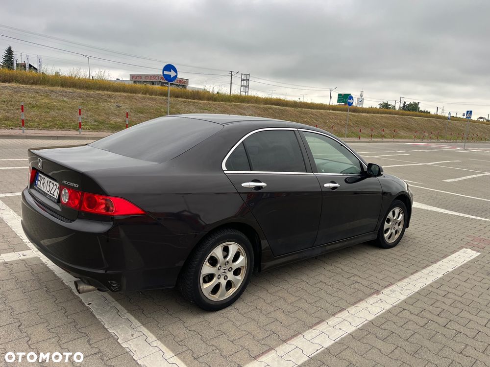 Honda Accord 2.0 Executive - 5