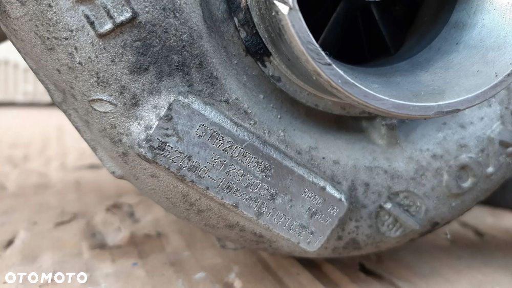 turbosprężarka turbina 28201-2a701 kia hyundai 1.6 crdi nr l44 - 4