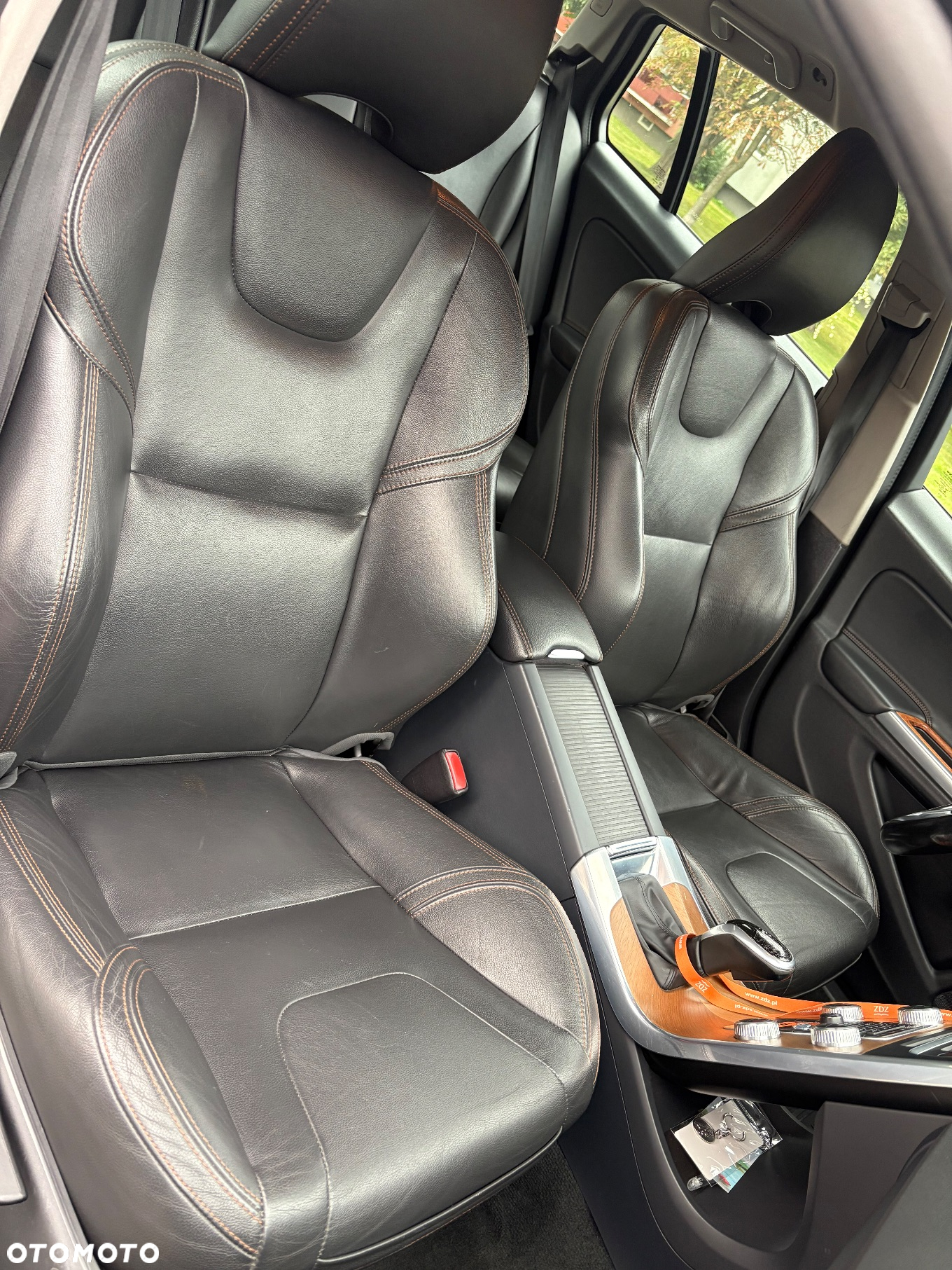 Volvo V60 Cross Country D4 Drive-E Momentum - 12