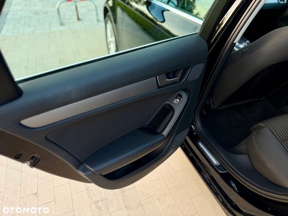 Audi A4 Avant 2.0 TDI DPF multitronic Attraction - 19