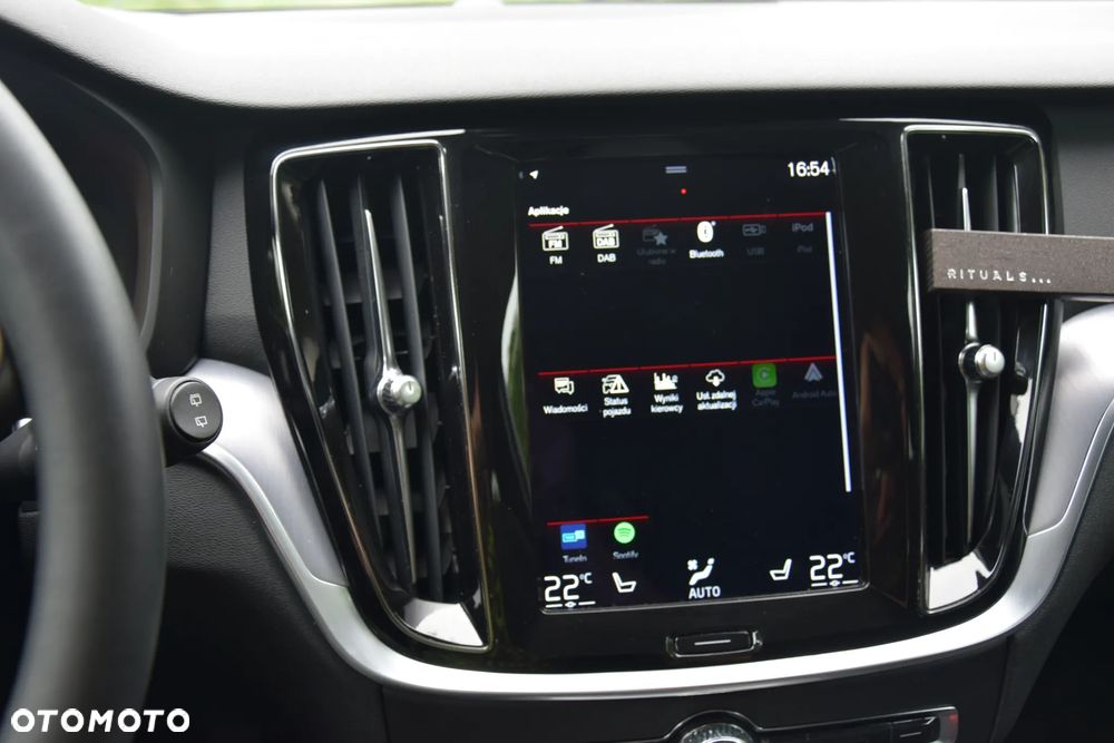 Volvo V60 B4 D Geartronic Momentum Pro - 28