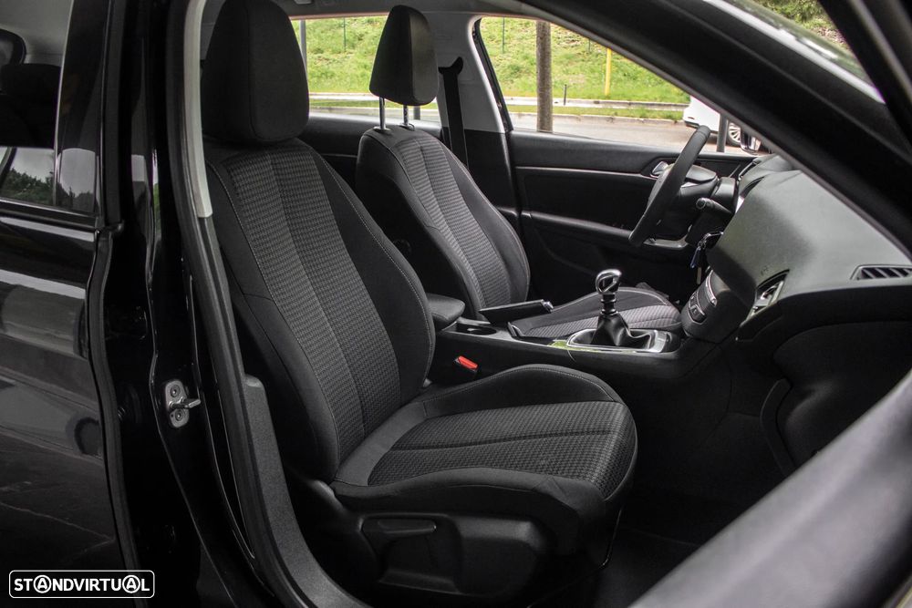 Peugeot 308 SW BlueHDi 130 Stop & Start Active - 23